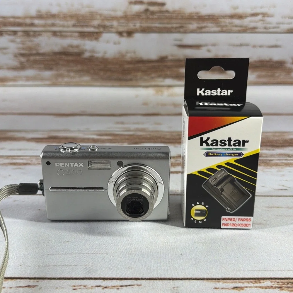 Pentax Optio T20 Digital Camera Silver 7MP Compact Tested Battery Lock Broken